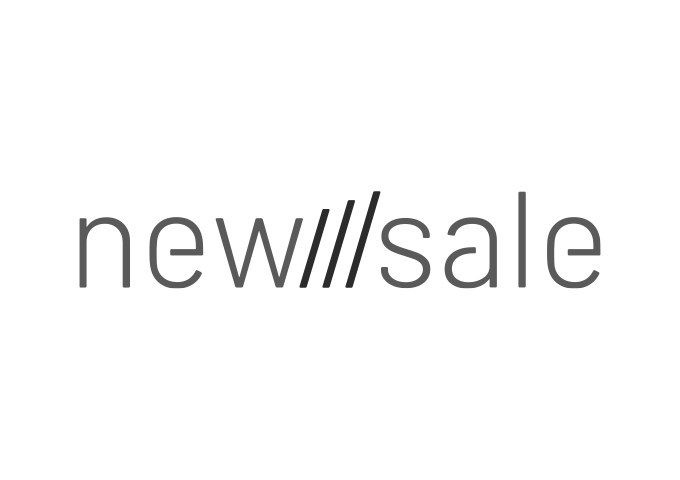 Logo New Sale, l'azienda si posiziona come un partner specializzato nel settore dei servizi B2B, proponendo soluzioni nel mondo delle telecomunicazioni, nella protezione dei patrimoni digitali e nel settore energetico di elettricità e gas.